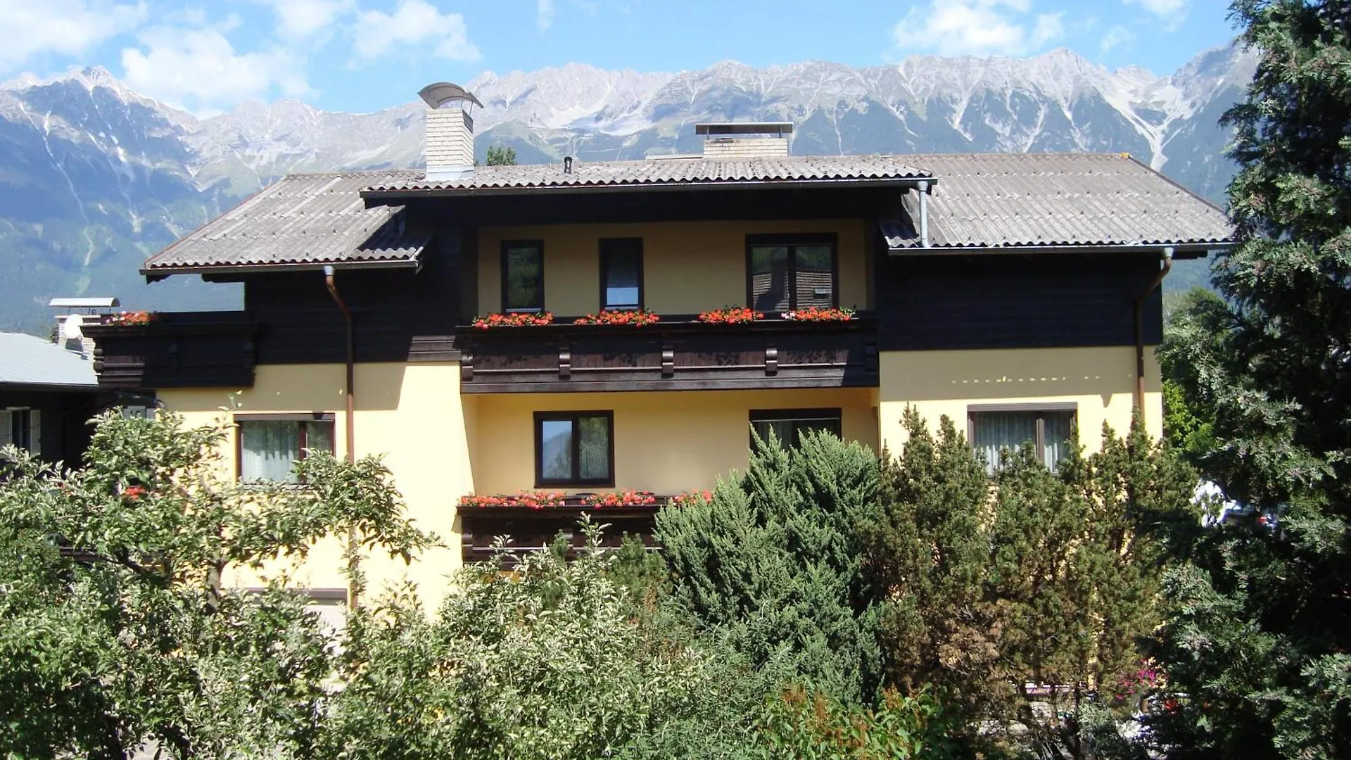 Pension Friedl Innsbruck 3*,  Austria